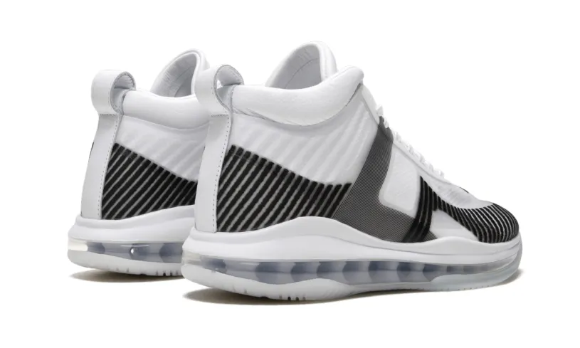 Nike Basketball Lebron Icon QS 'John Elliot'